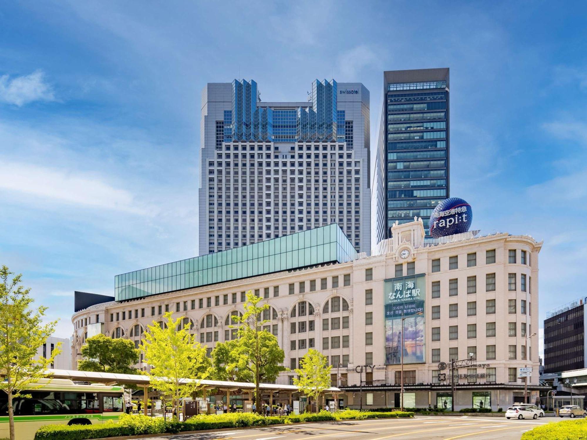 Swissotel Nankai Osaka Luaran gambar The station building